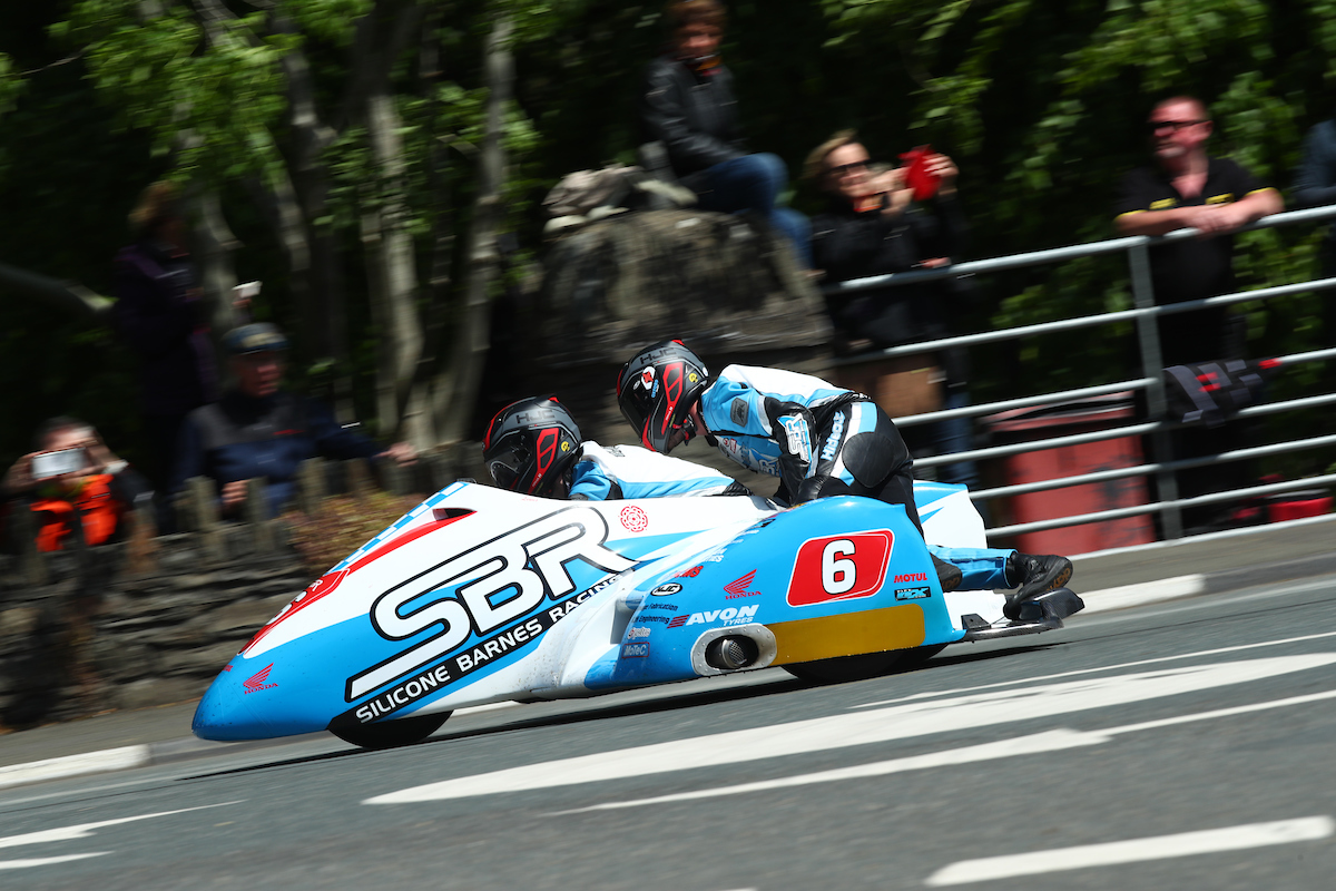 TRENCH FOOT AND SUPERBIKES – DAO Racing